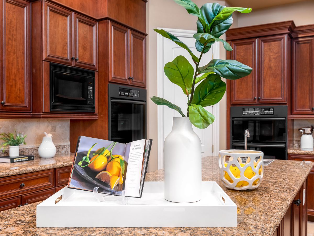 Something we love to do when figuring out where to place accessories in our design is to follow the rule of threes!