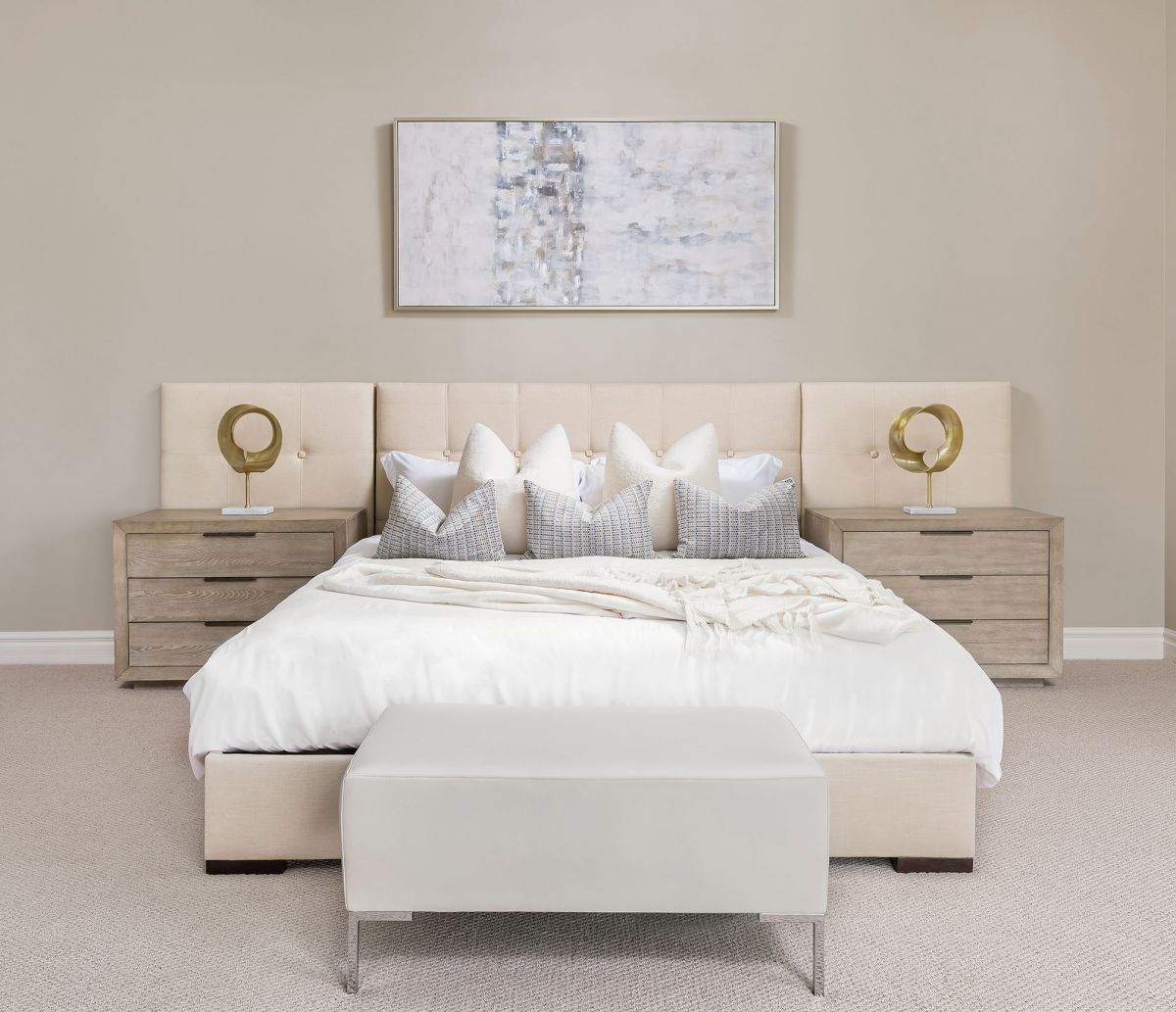 Can you spot the difference between these two looks!? 👀 Comment below and let us know which one is your favorite!