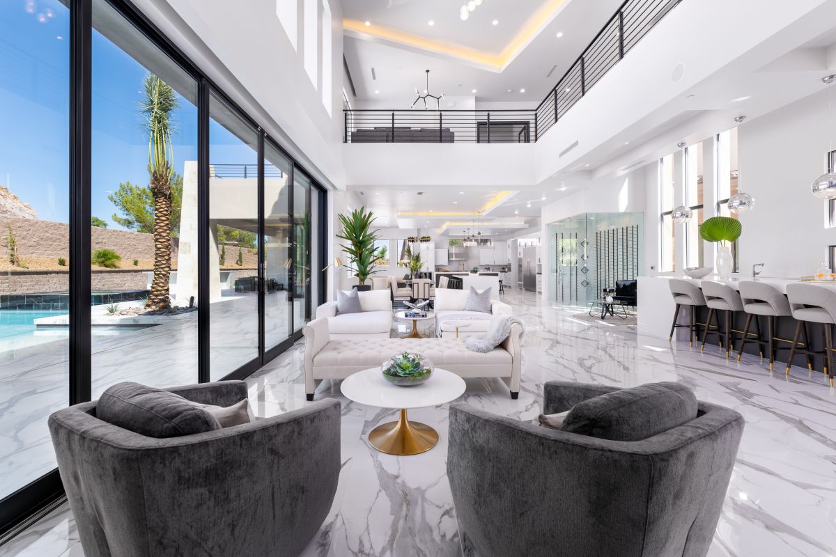 Elegantly staged modern living room showcasing 2023 trends.