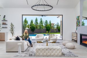 Kelly Long: The Pinnacle of Interior Design in Las Vegas 2023 Unearth the reasons behind Kelly Long's rise as Las Vegas' top interior designer in 2023. Discover her unique approach at Stately Home Staging and witness interior design perfection.