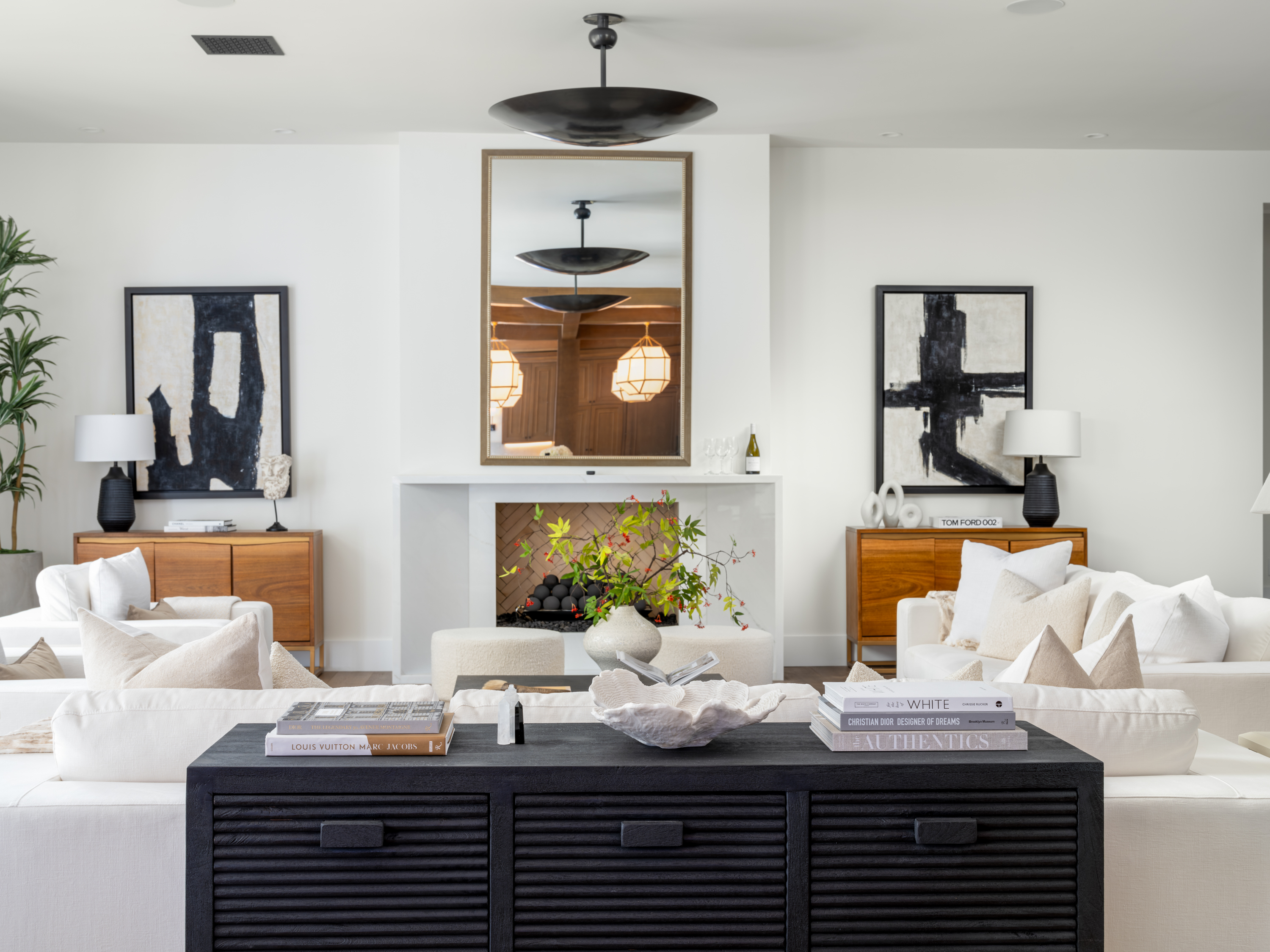Elegant Interior Design for Home Staging Success